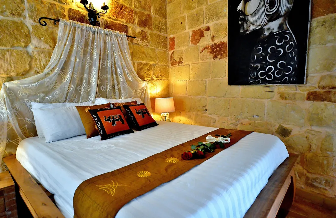 Chapel 5 Boutique Suites B&B-1